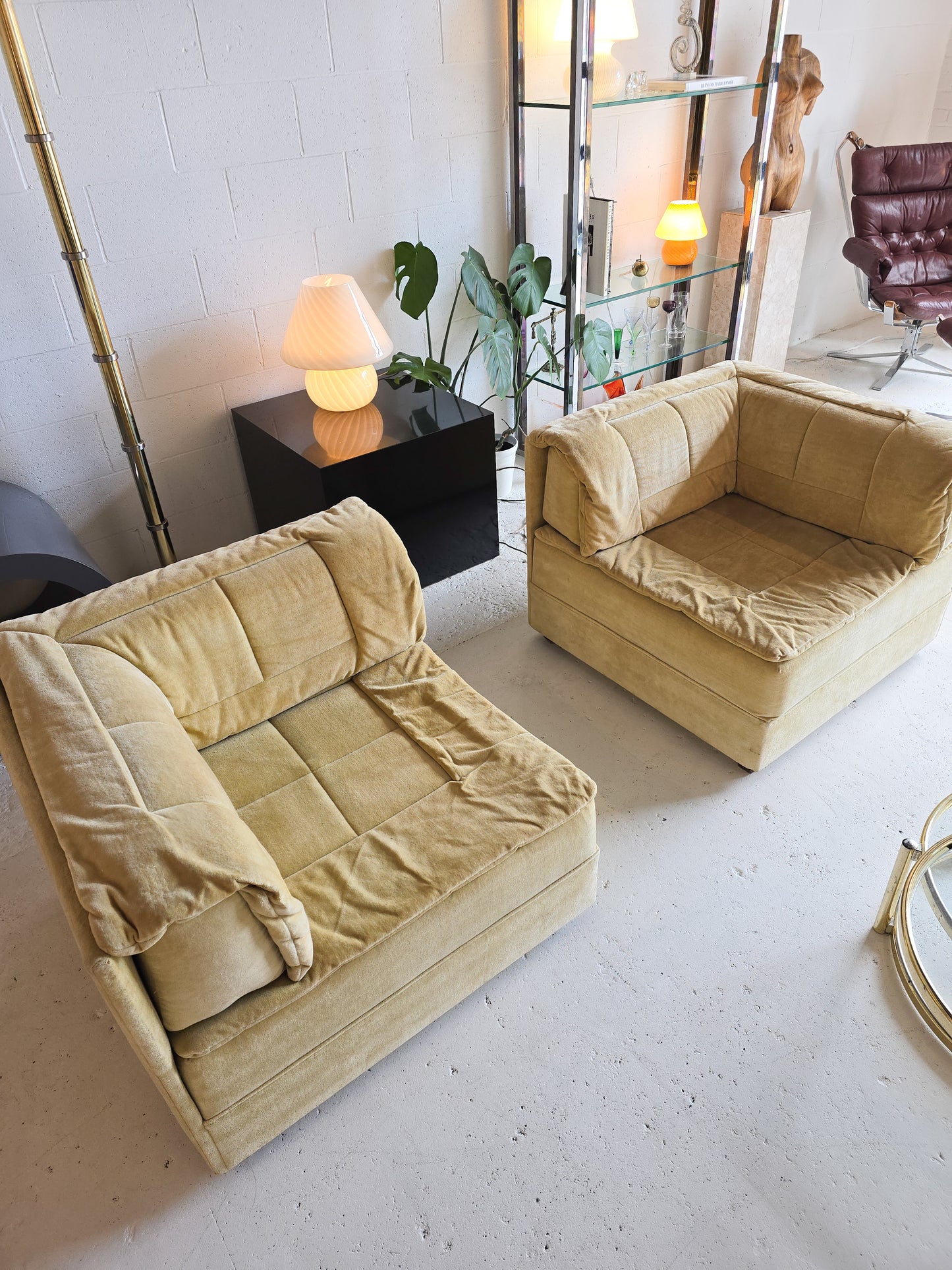 Low profile Modular two-piece sofa