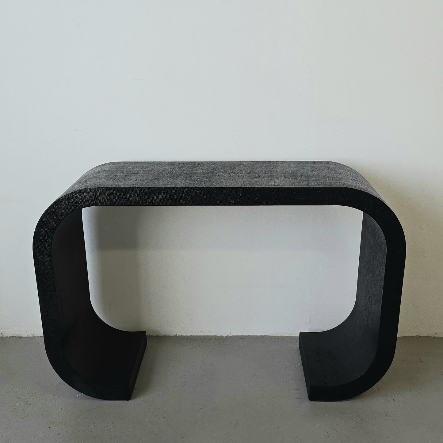 Scroll Console Table