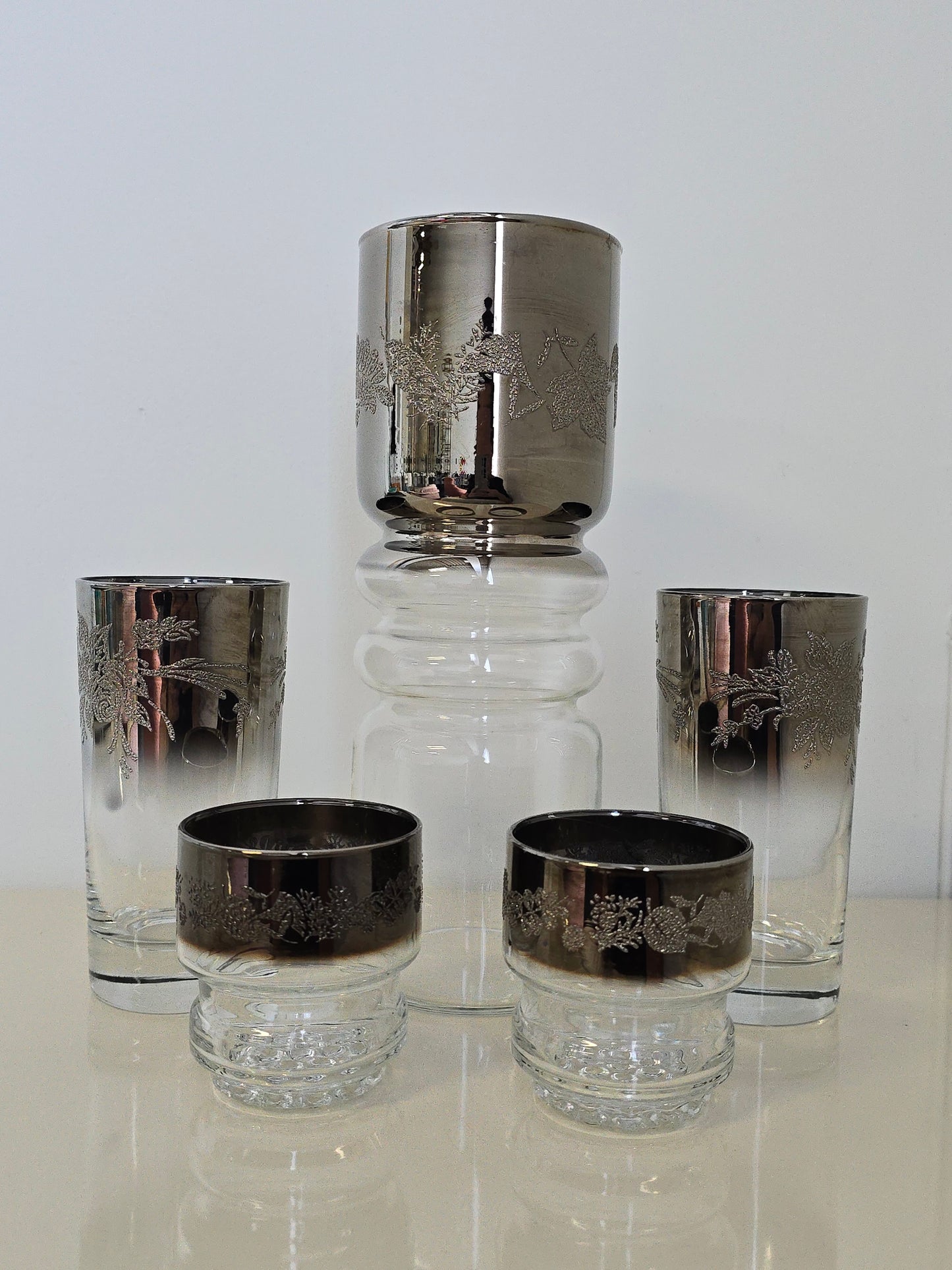 Glassware Set by Dorothy Thorpe
