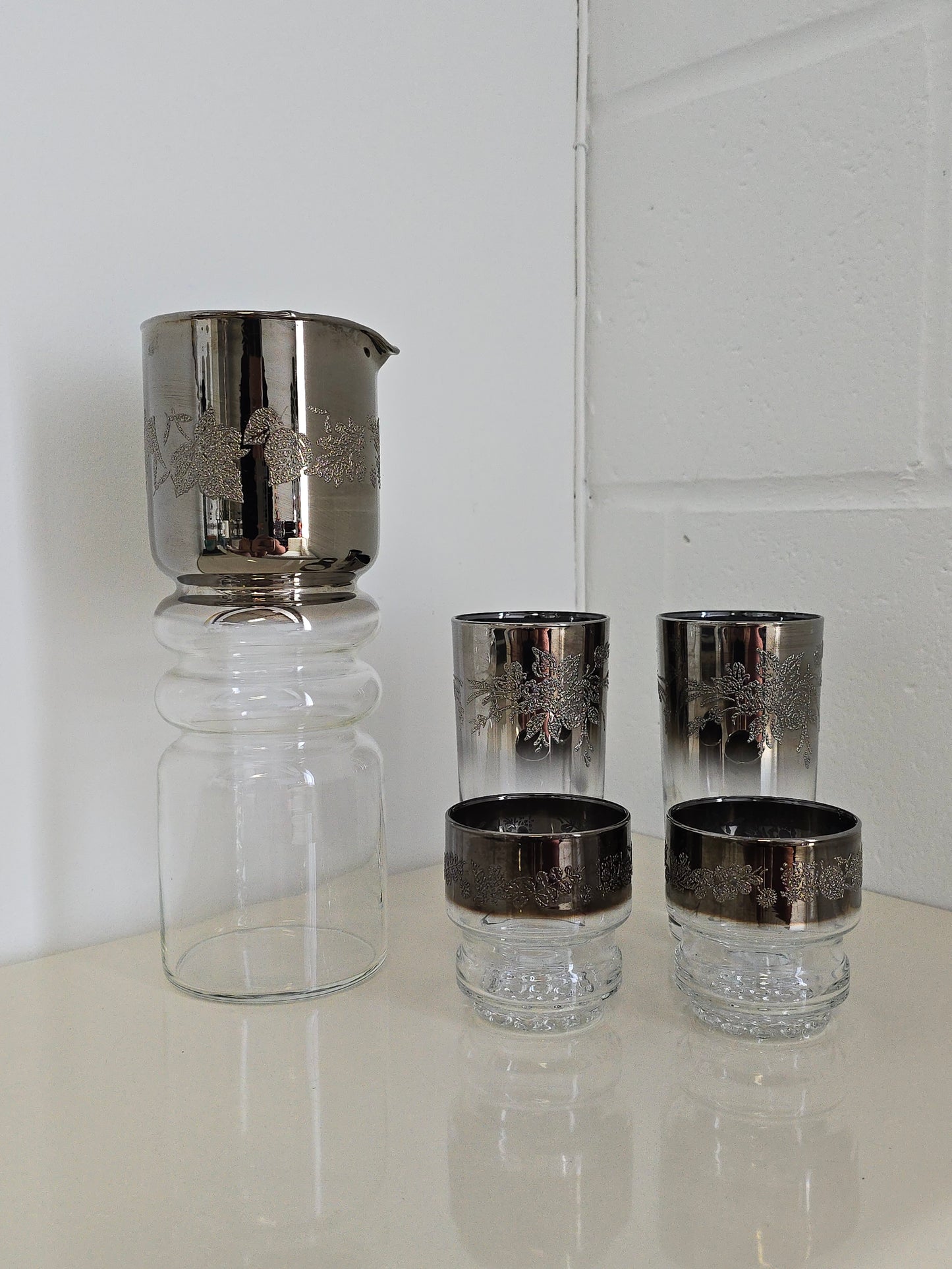 Glassware Set by Dorothy Thorpe