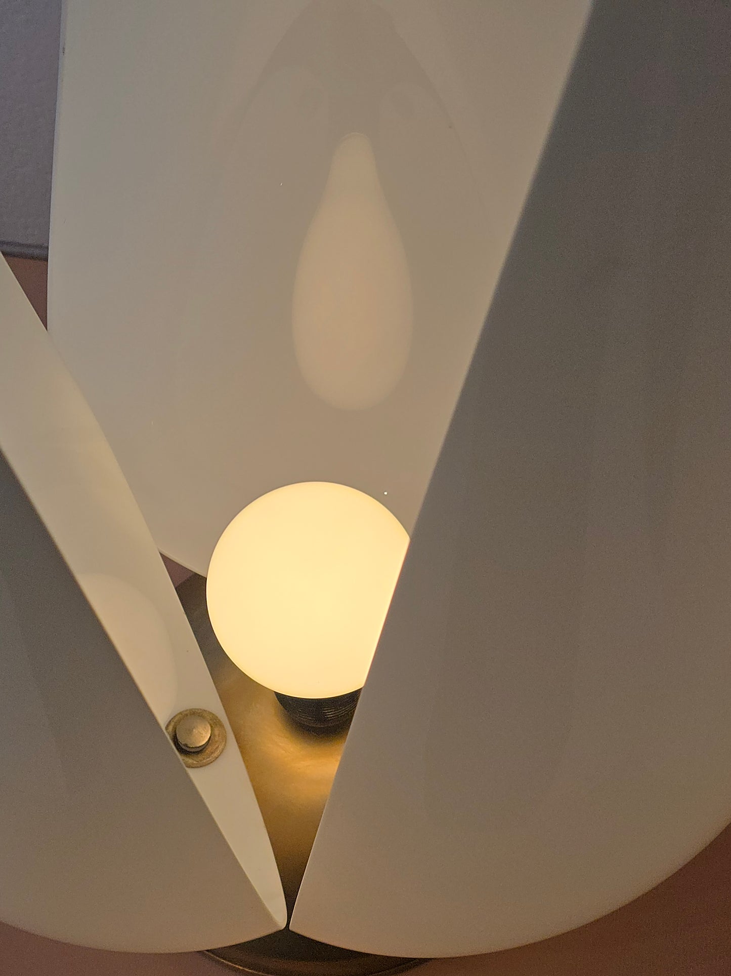 Acrylic Tulip Lamp Attr to Rougier