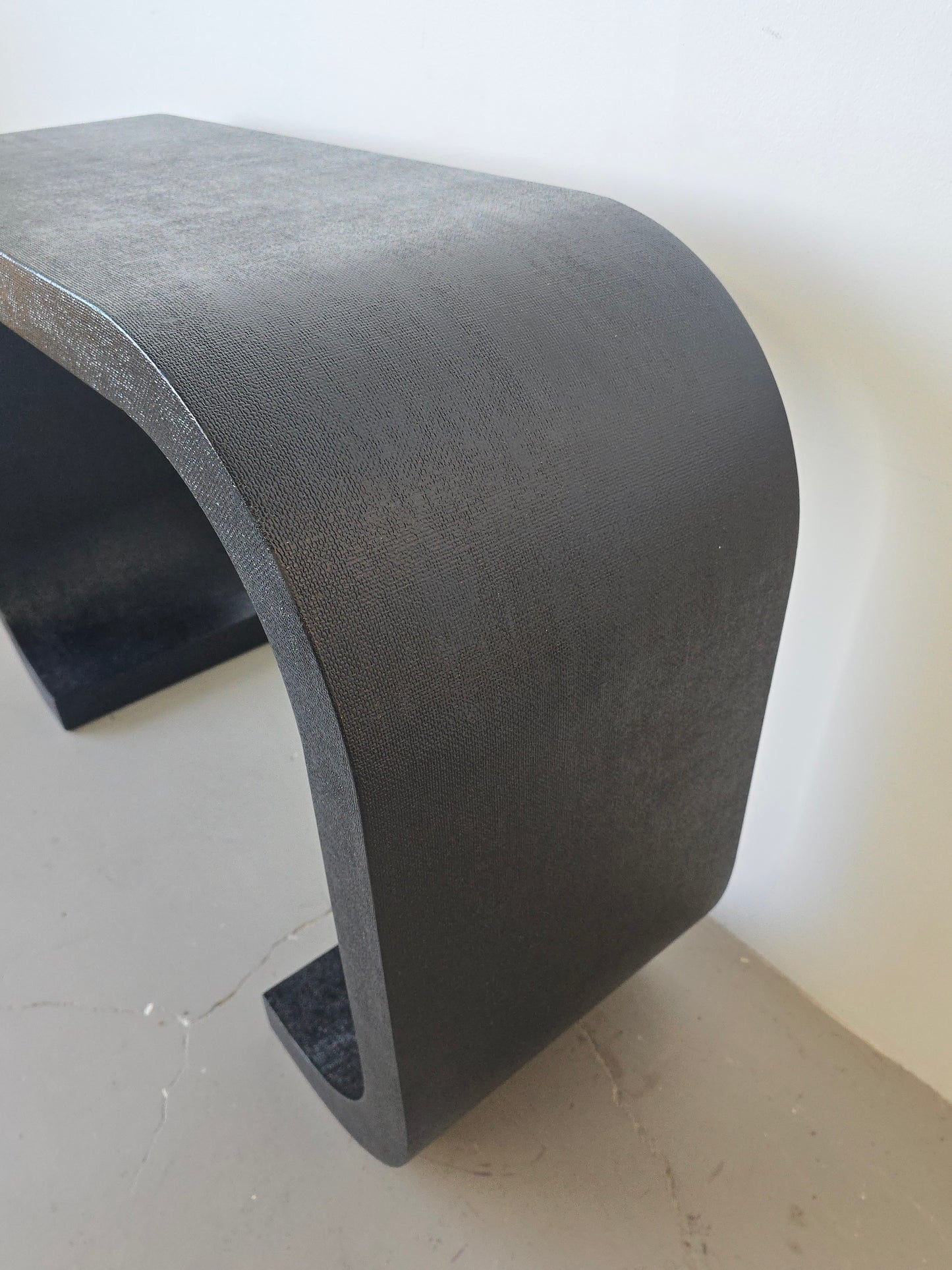 Scroll Console Table