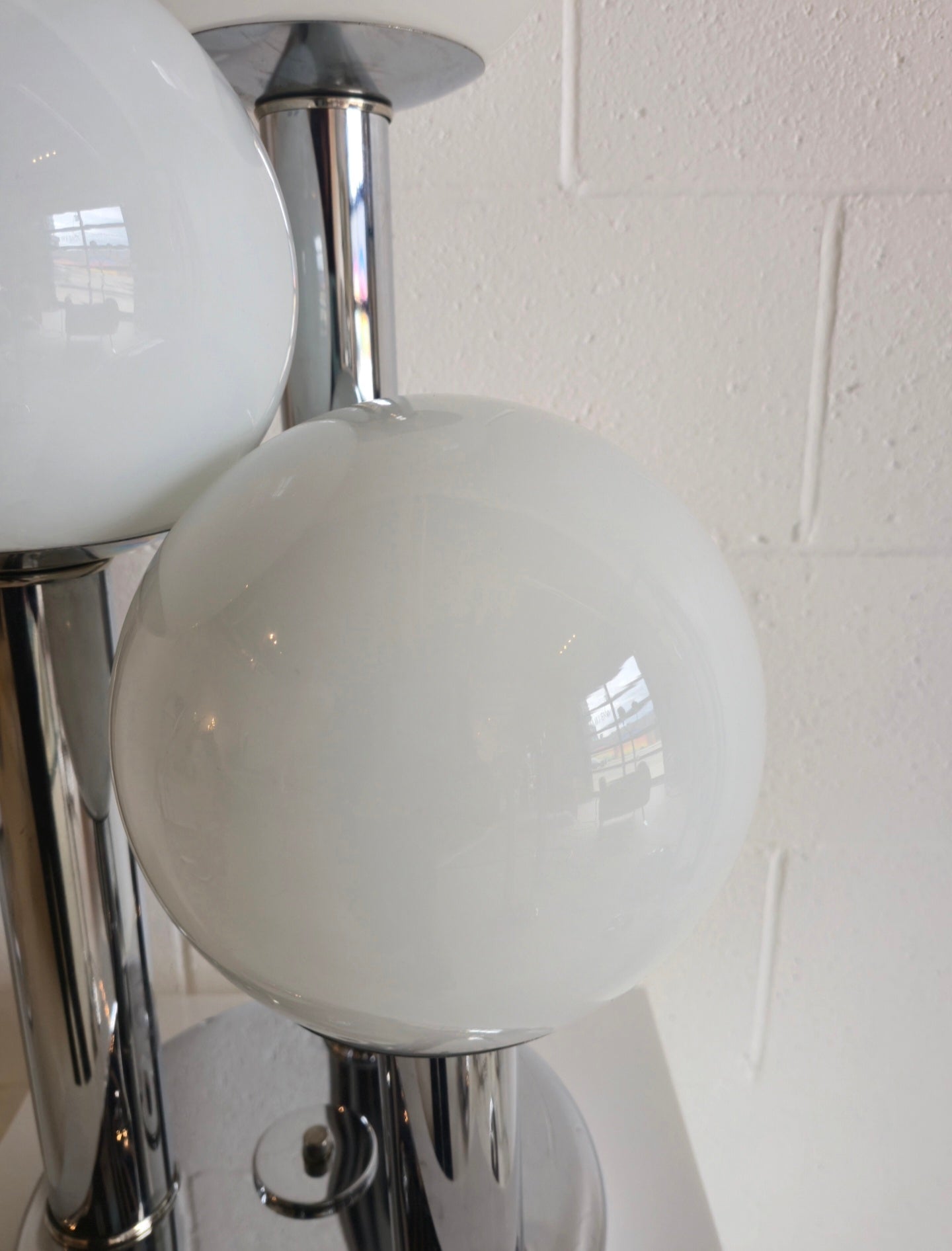 Tubular Three Globe Lamp