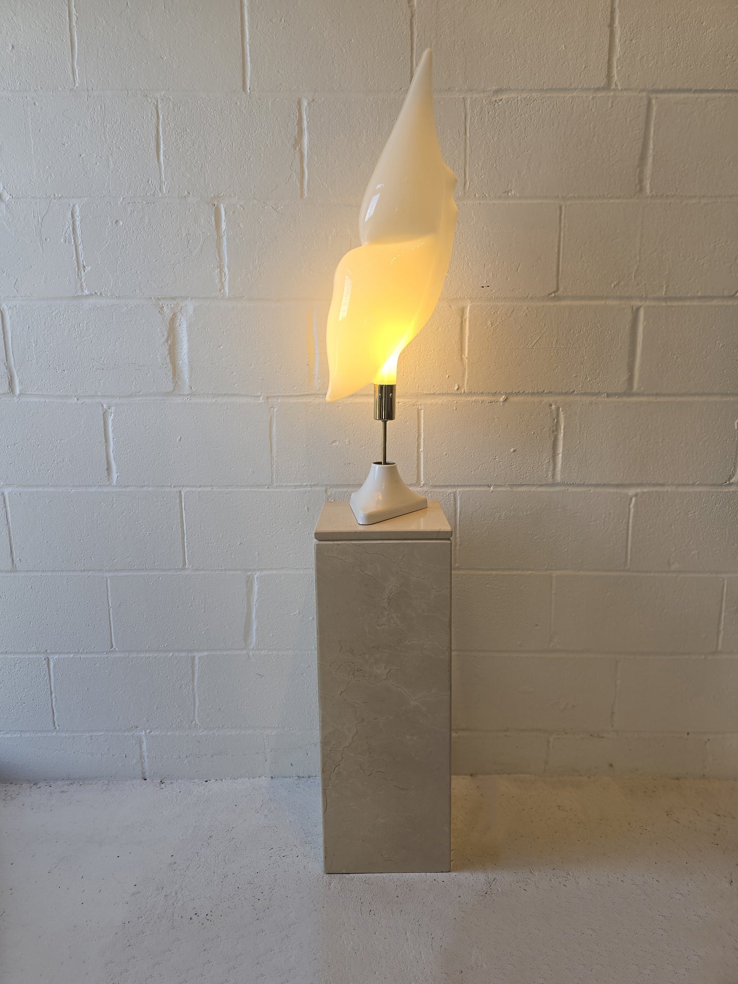 Crema Marfil Marble Plinth