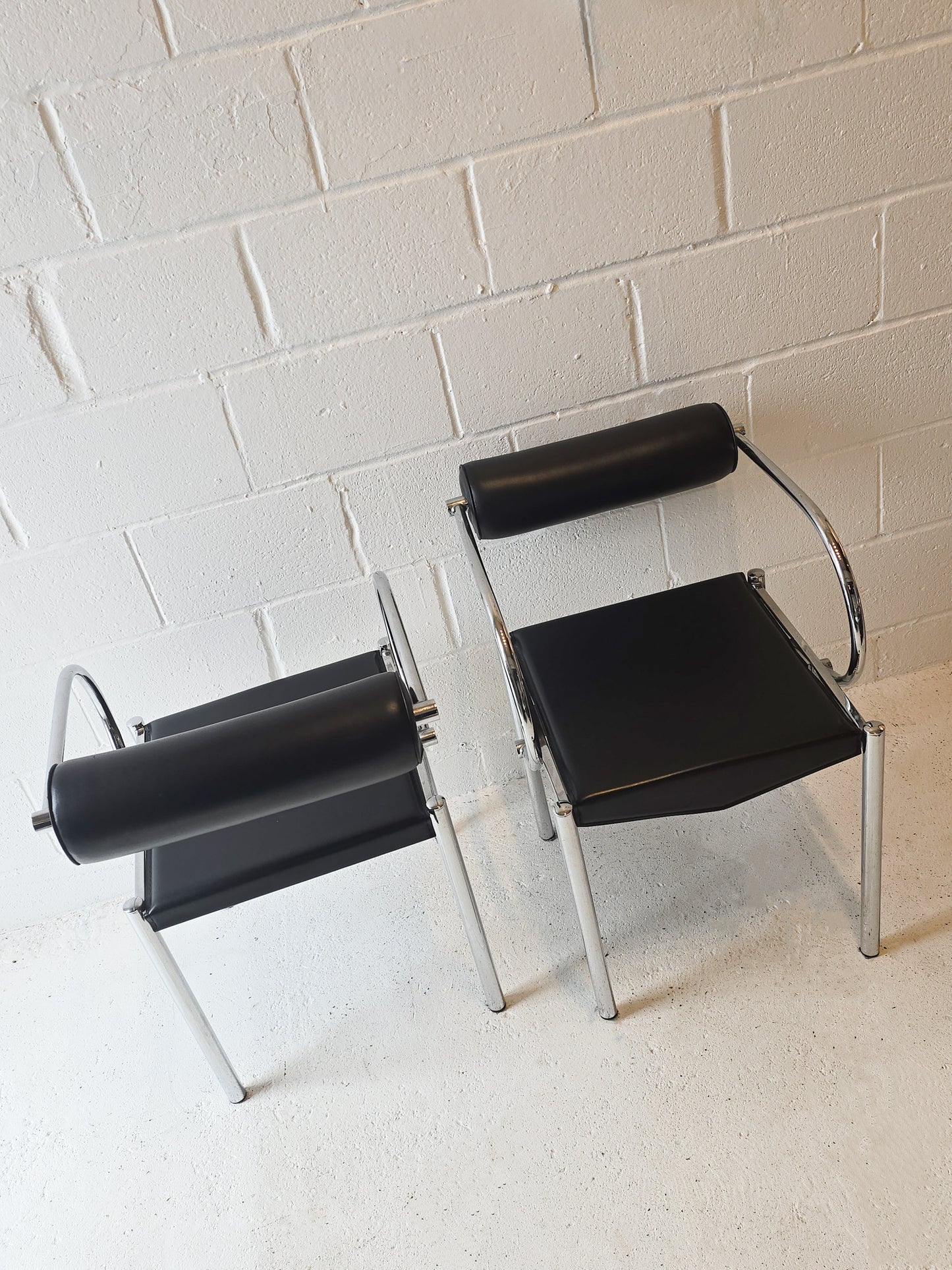 Sculptural chairs in the style of Paolo Piva