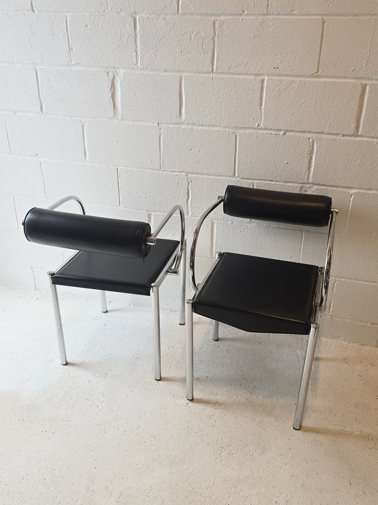 Sculptural chairs in the style of Paolo Piva