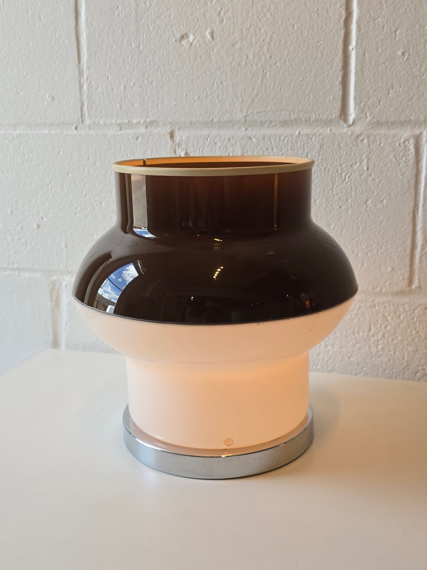 Space Age Acrylic Table Lamp Attr. Guzzini