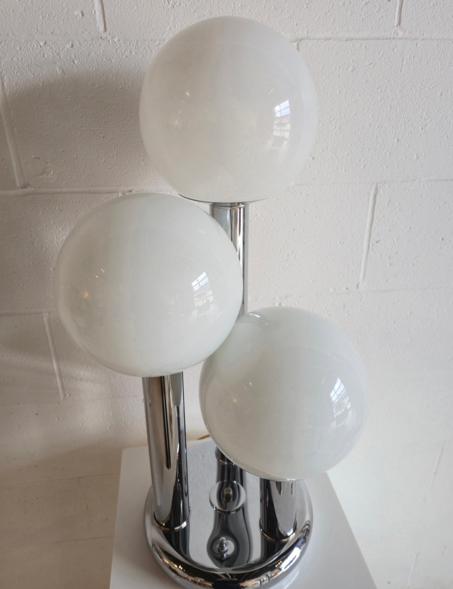 Tubular Three Globe Lamp