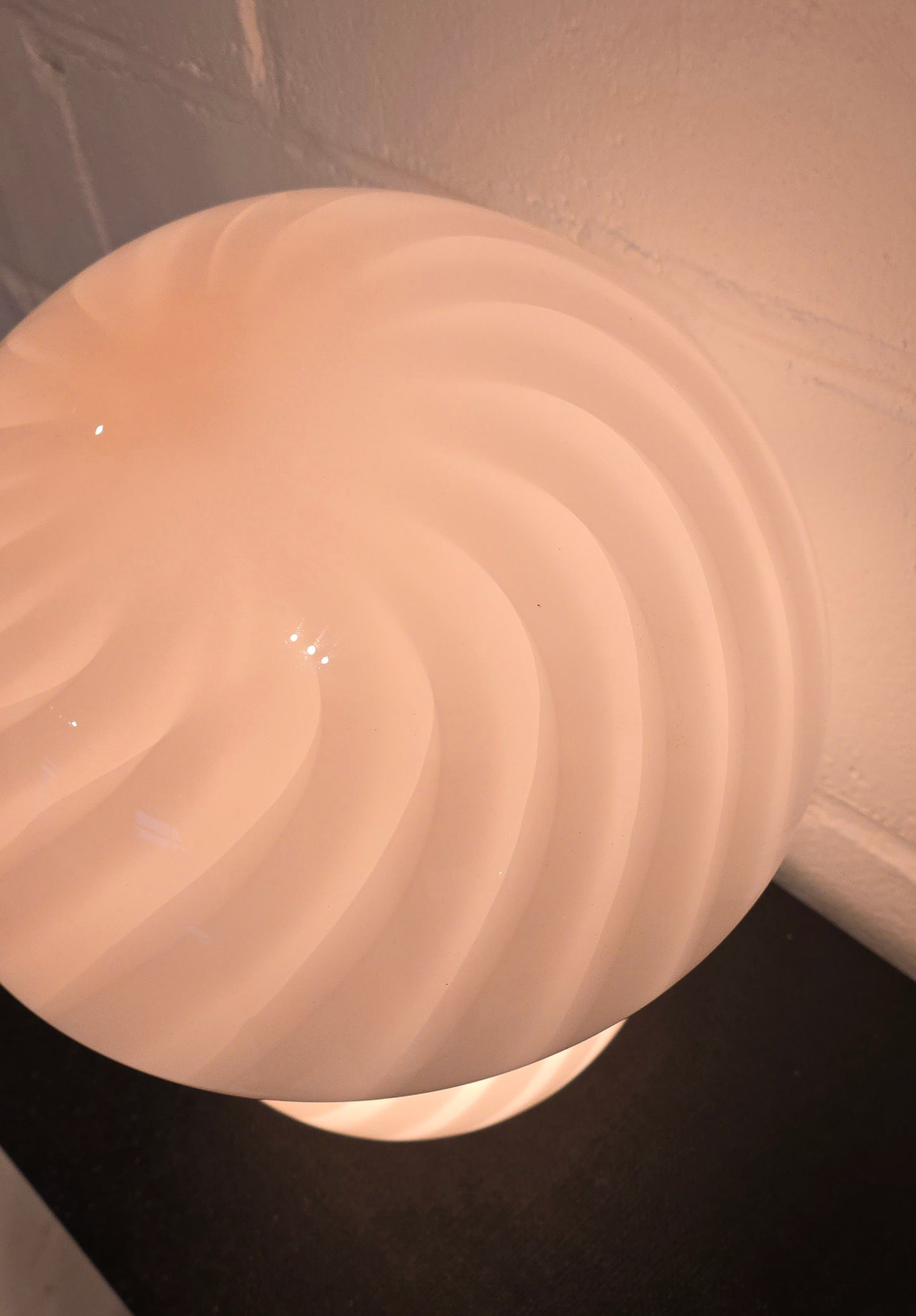 Soft pink Murano Mushroom Lamp