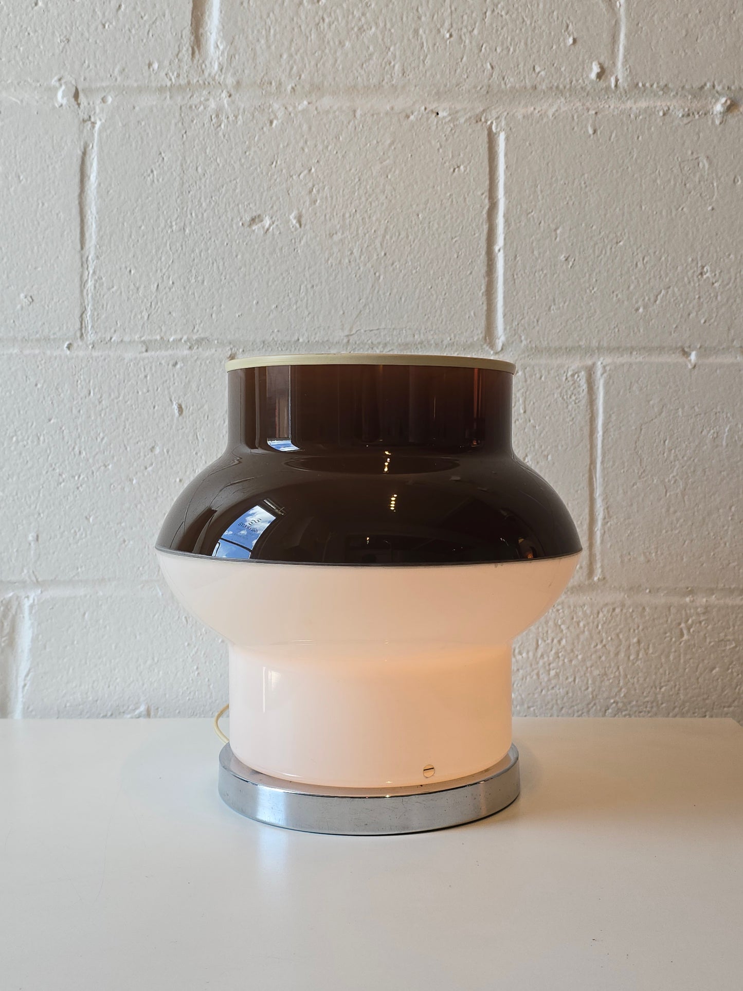 Space Age Acrylic Table Lamp Attr. Guzzini