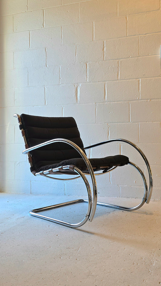 MR Lounge Chair