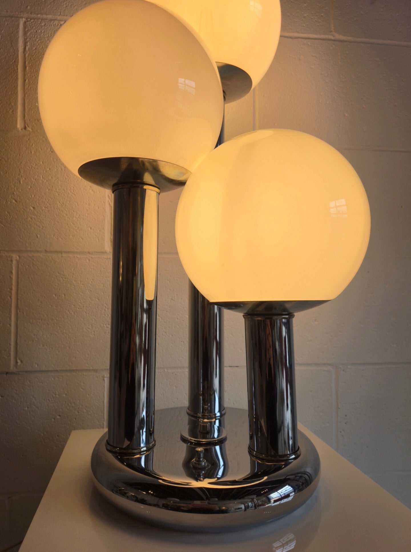 Tubular Three Globe Lamp