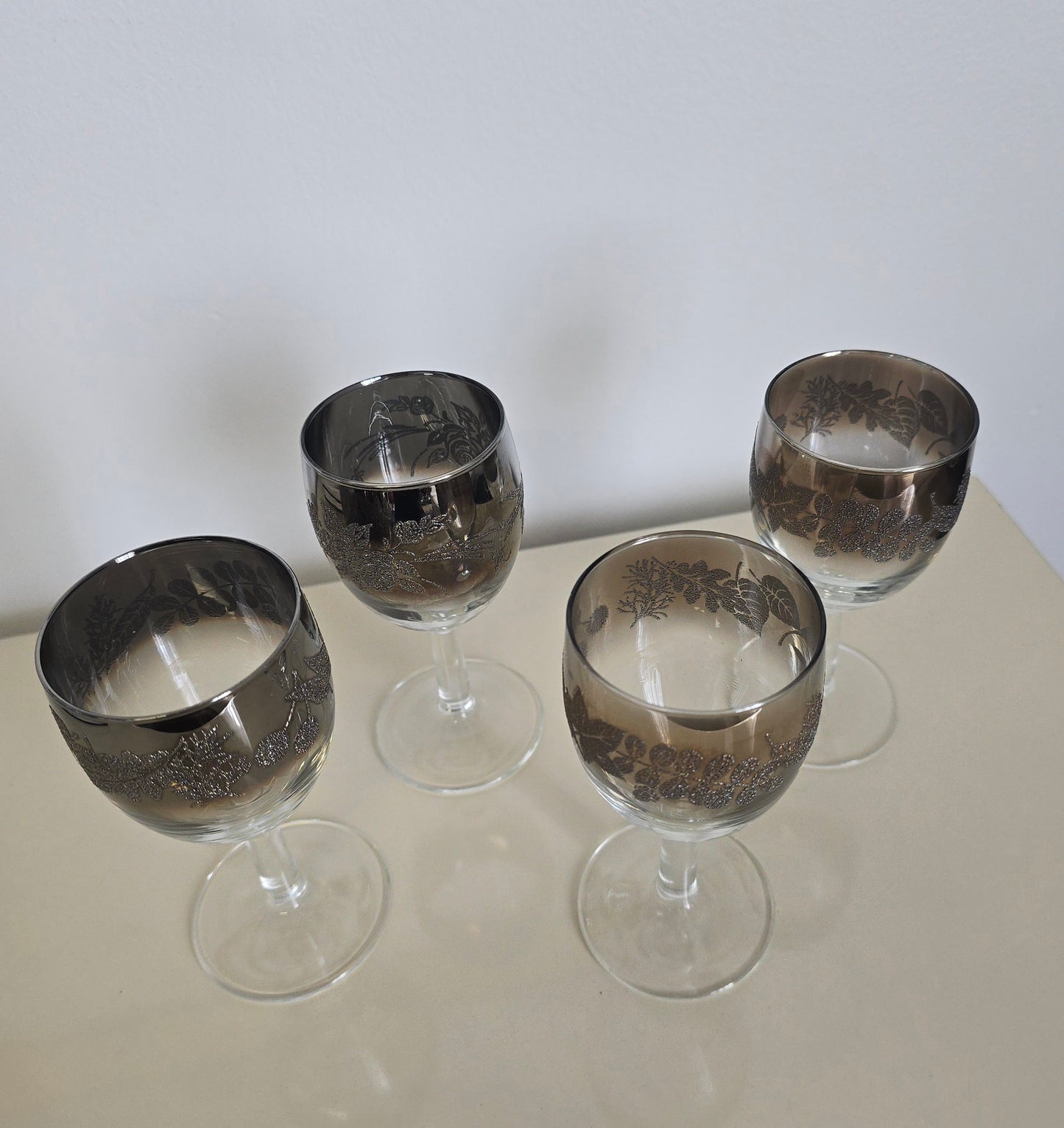 Thorothy Thorpe Chrome Ombre Glass