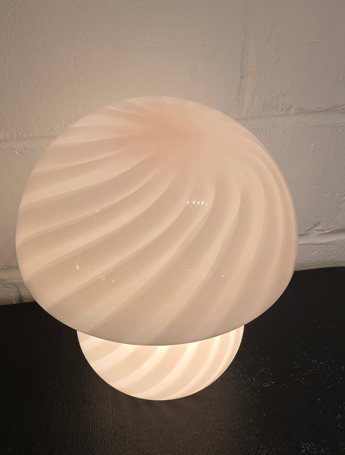 Soft pink Murano Mushroom Lamp